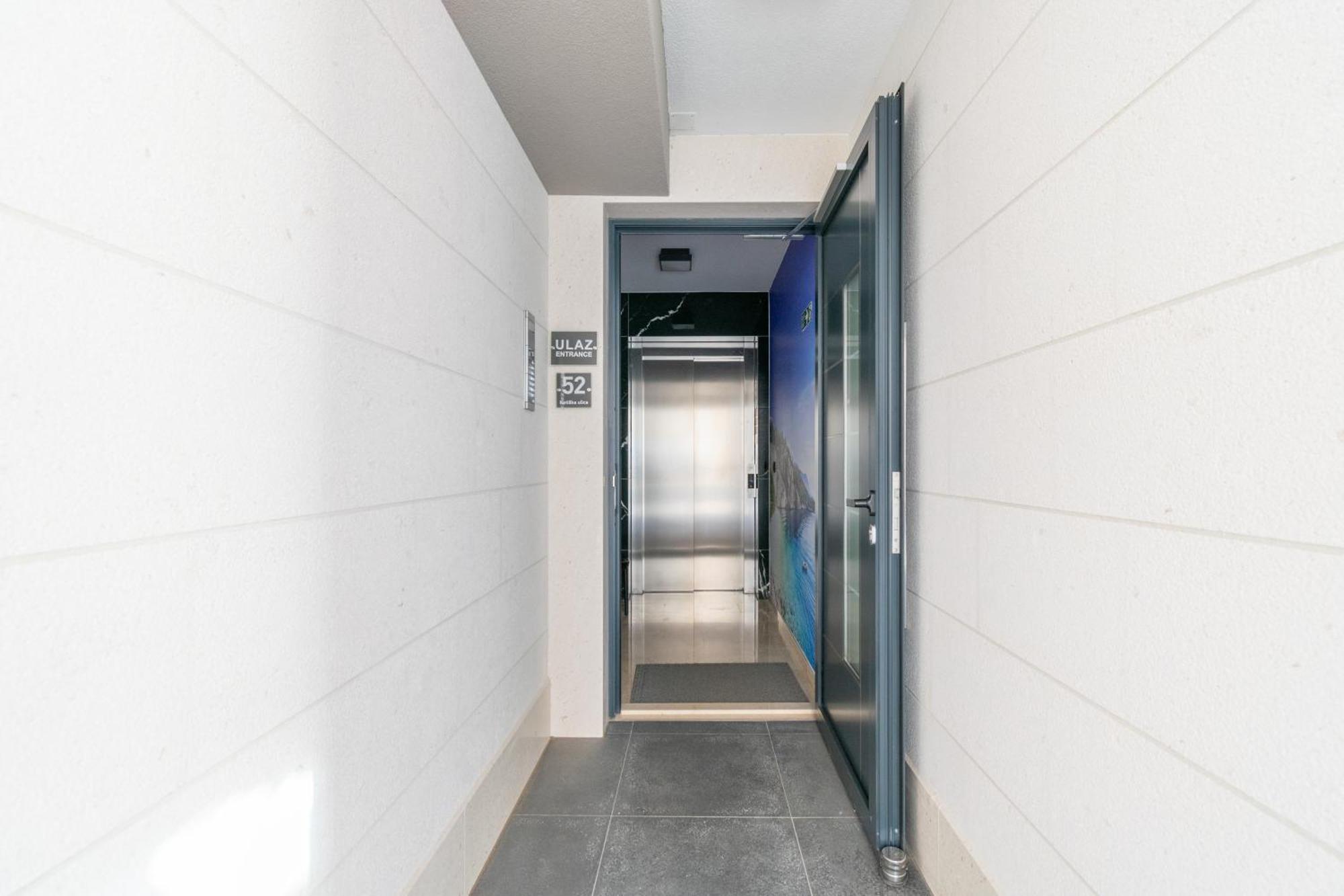 Lux Apartment Aleo Makarska Eksteriør billede